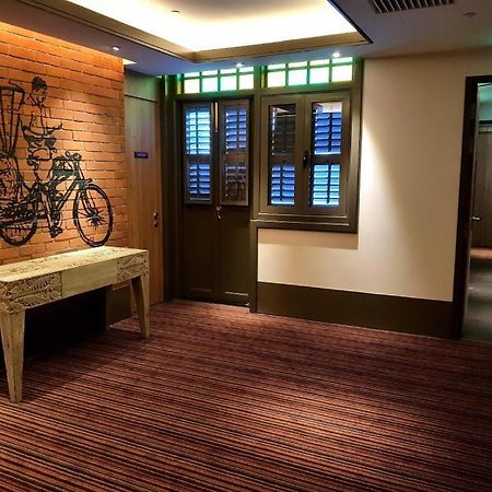 Aqueen Heritage Hotel Little India Singapore Bagian luar foto