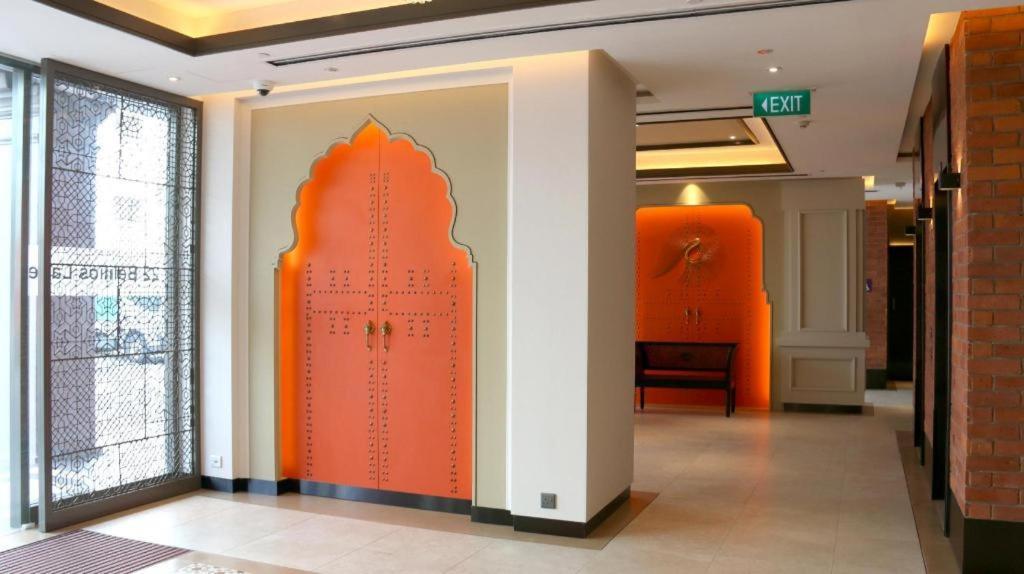 Aqueen Heritage Hotel Little India Singapore Bagian luar foto