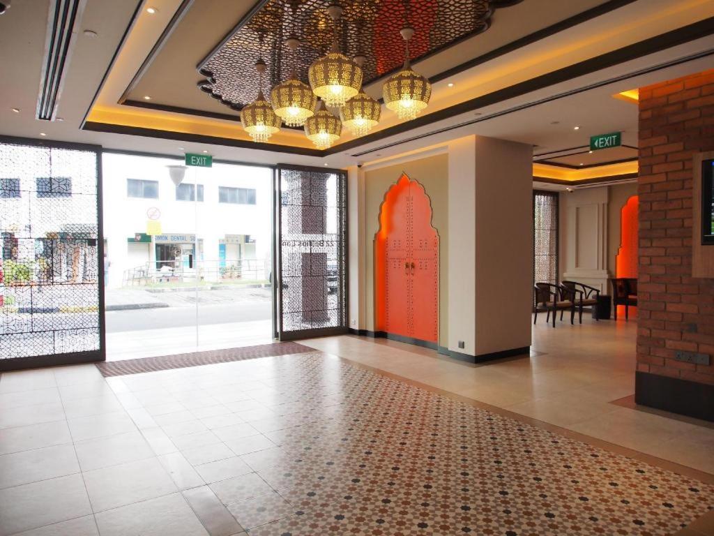 Aqueen Heritage Hotel Little India Singapore Bagian luar foto